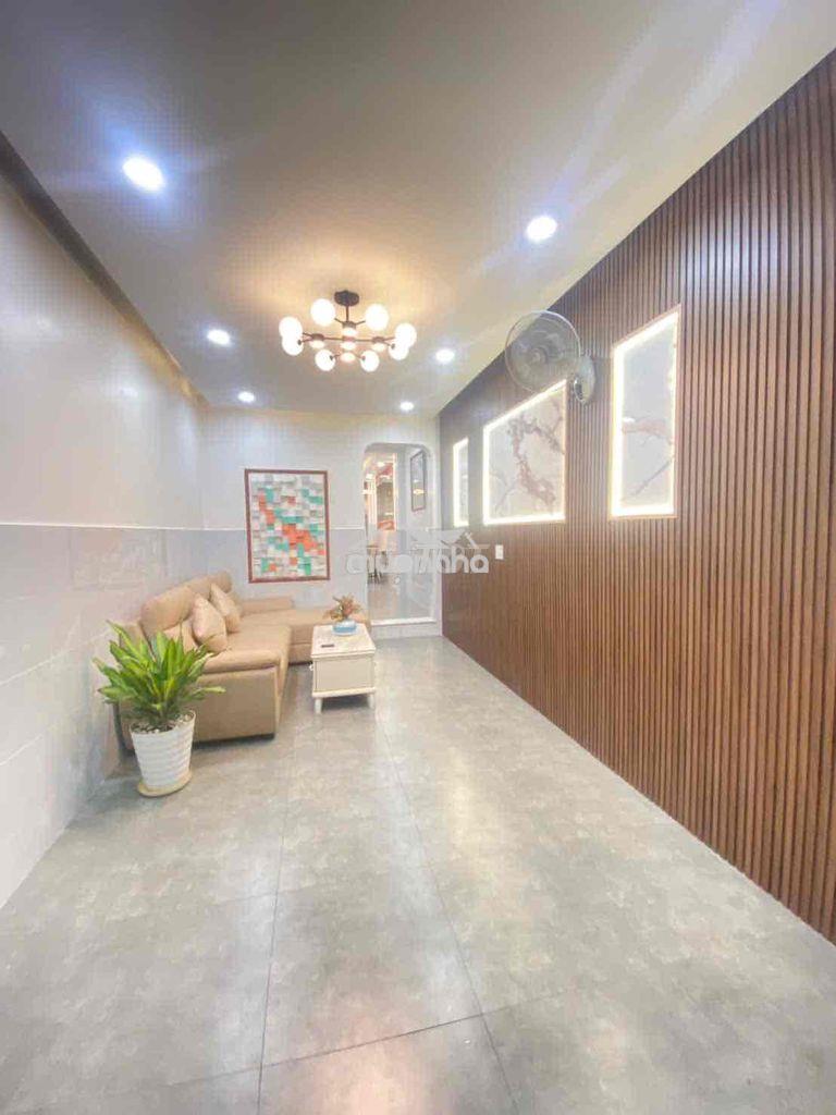Bán nhà 3 lầu  40m2 - hẻm ô tô phan đăng lưu quận phú nhuận