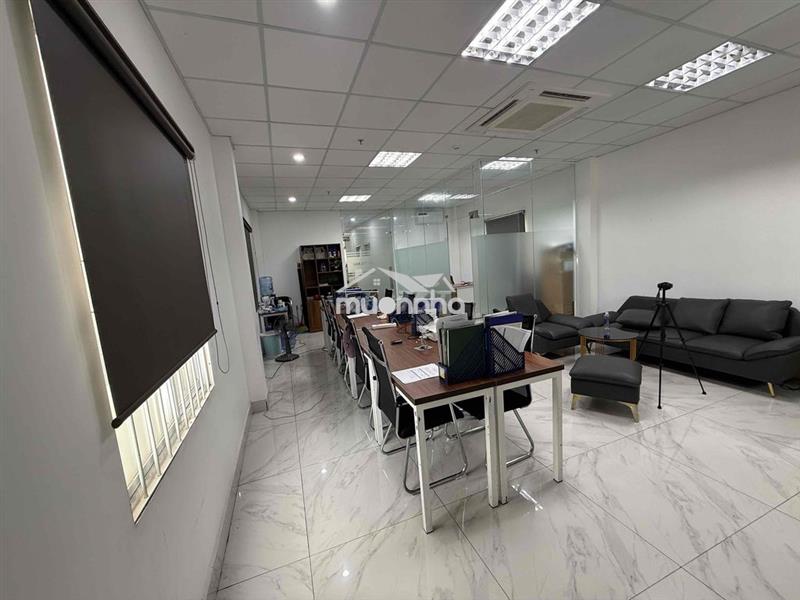 Sang lại mặt bằng văn phòng 50m2  85 tân cảng bình thạnh