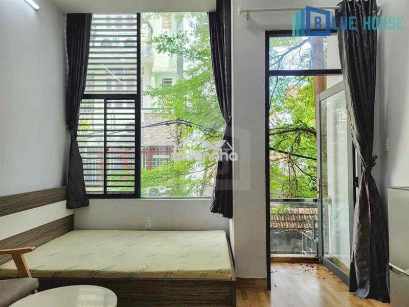 Ban công - full nội thất - cộng hoà