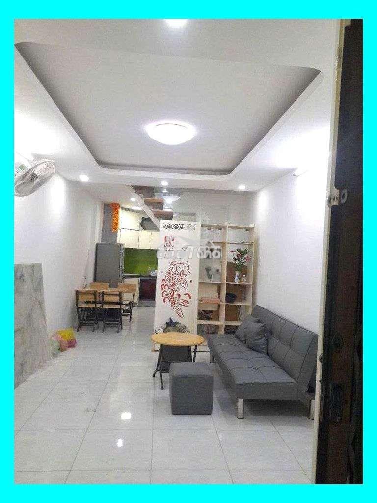 Nhà 1 trệt 1 lầu có nội thất 3x10m 2 phòng hẻm 137 trần dinh xu