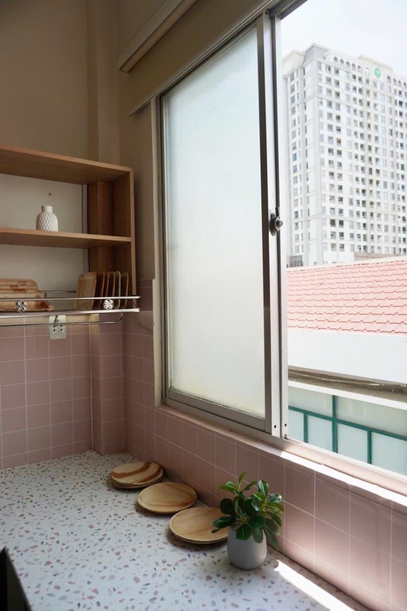 Căn hộ cửa sổ trời full nội thất tại đào duy anh phú nhuận gần hàng xanh chợ bà chiểu quận 1 - Ảnh 3