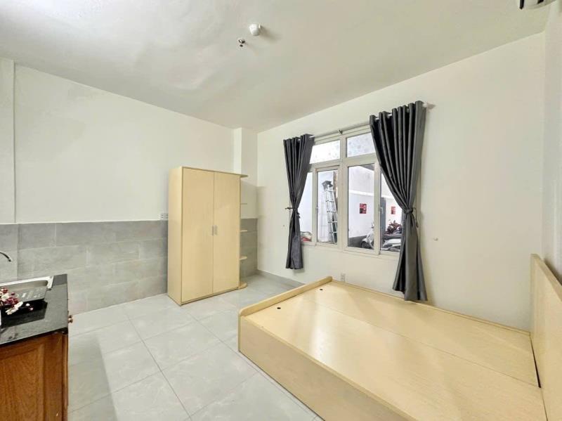 Phòng đẹp cửa sổ thoáng huỳnh tấn phát giao bùi văn ba mới xây  