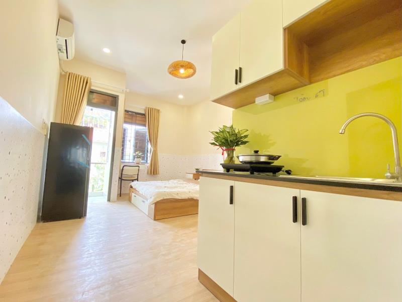 Cho thuê phòng ban công lớn, full nội thất – xô viết nghệ tĩnh, bình thạnh gần hàng xanh, ftu2, uth, uef