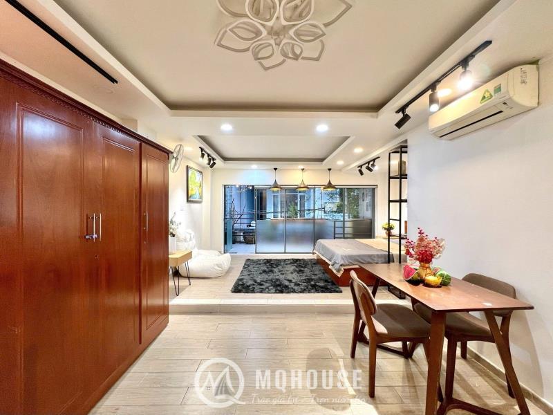 Căn hộ 1pn, ban công thoáng, gần sân bay tân sơn nhất, vincom plaza cộng hòa, etown