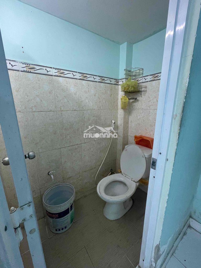 Cho thuê nhà nguyên căn - 1trệt1lầucósânthượng - hẻm xe tải - Ảnh 3
