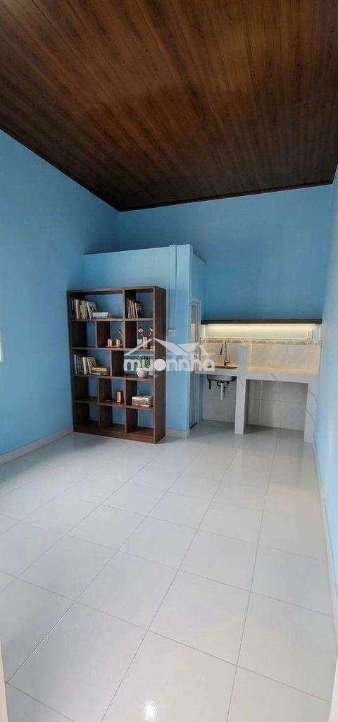 Nhà đường b3. ngang 3.2x5m vuông vức. nhà cấp 4 tiện xây sửa - Ảnh 3