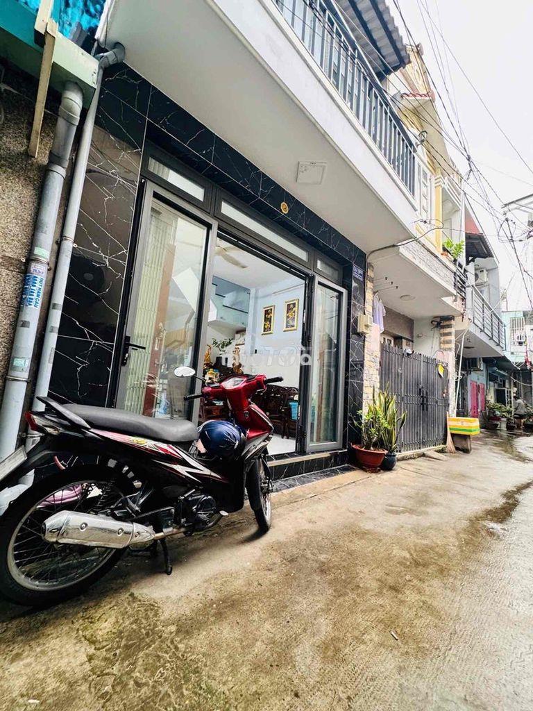 Bán gấp nhà hẻm xe hơi phạm hùng quận 8, 72m² – giá quá rẻ chỉ 2.5 tỷ.