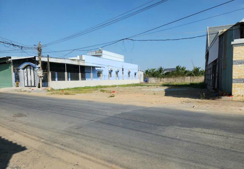 Bán 2 nền thổ cư mặt tiền liên xã long khê - phước vân 180m2 giá 1,75 tỷ , 296m2 giá 2,4t
