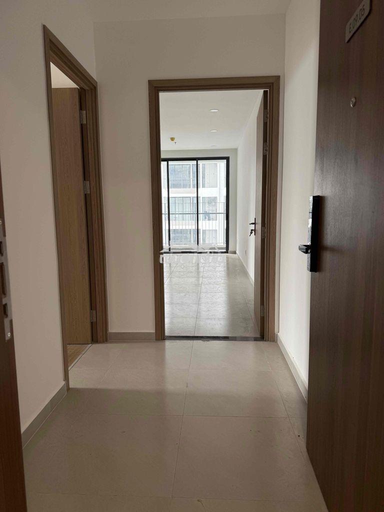 Cho thuê mt eastmark căn 3pn 3wc có rèm, máy lạnh, máy nc nóng, 8triêu - Ảnh 2