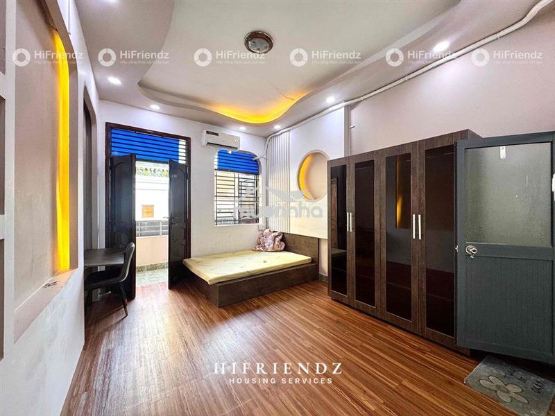 Chdv 2pn ban công tách bếp gần đhyd mặt tiền free xe siu rộng