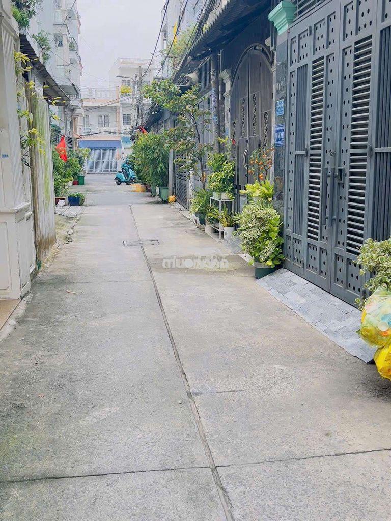 Cho thuê nhà mới sạch đẹp hẻm xe hơi thống nhất gò vấp 3.8x12m đúc lầu