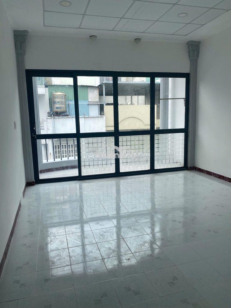 Cho thuê nc hẻm xe tải 662 đường sư vạn hạnh 4 x 16m, 3 lầu có 6 phòng