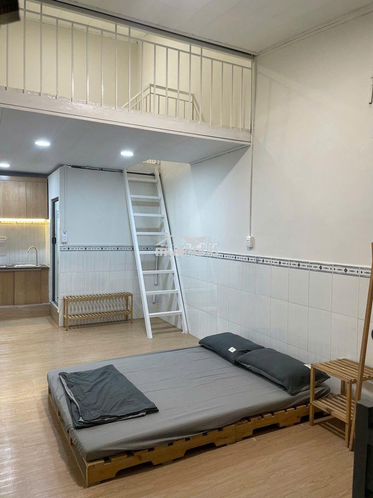 Phòng trọ quận 1 cô bắc. giá 4.800.000đ có ban công rộng giá rẻ
