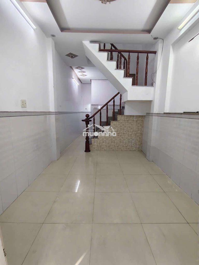 Cho thuê nhà 3x9 1lầu 2pn 2wc
