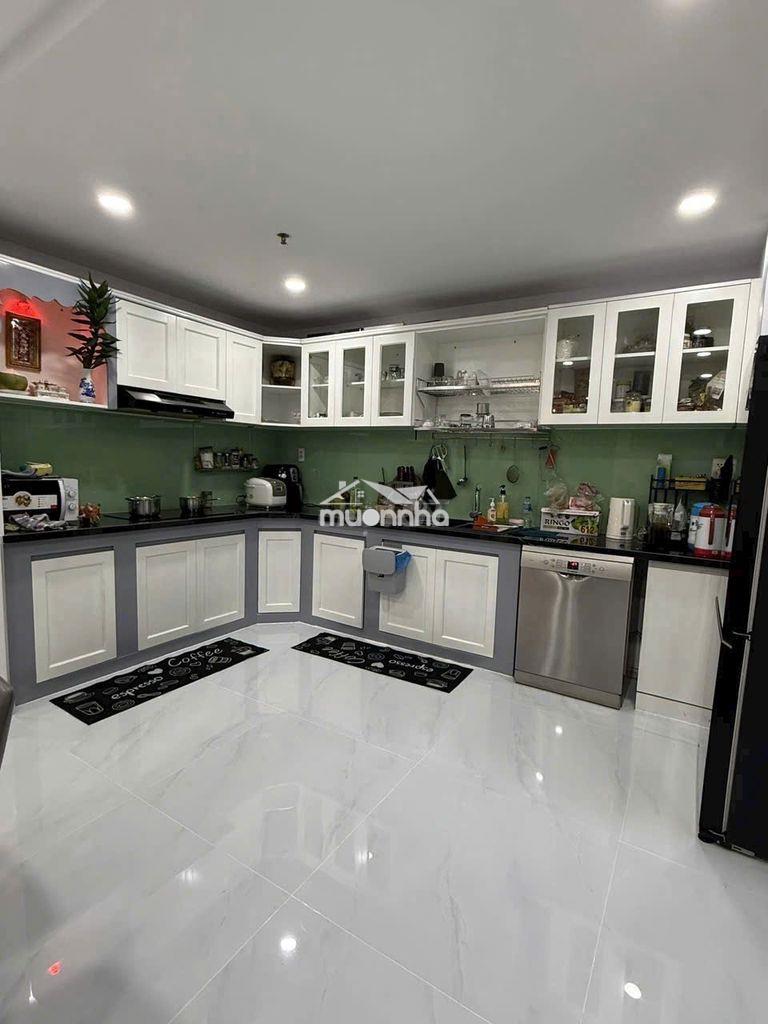 Cần cho thuê căn hộ giai việt hoàng anh,