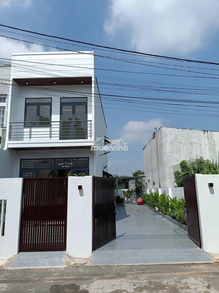 Nhà 1 lầu trên khuôn viên đất 8x18 đường xuân thới sơn 34
