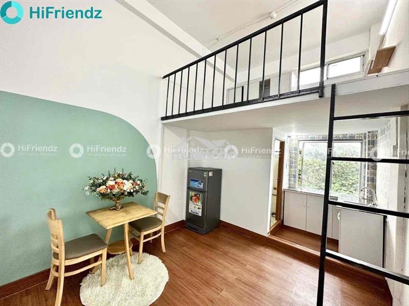 Phòng gác cao 2m - có cửa sổ trời - ở được 4 người 4 xe