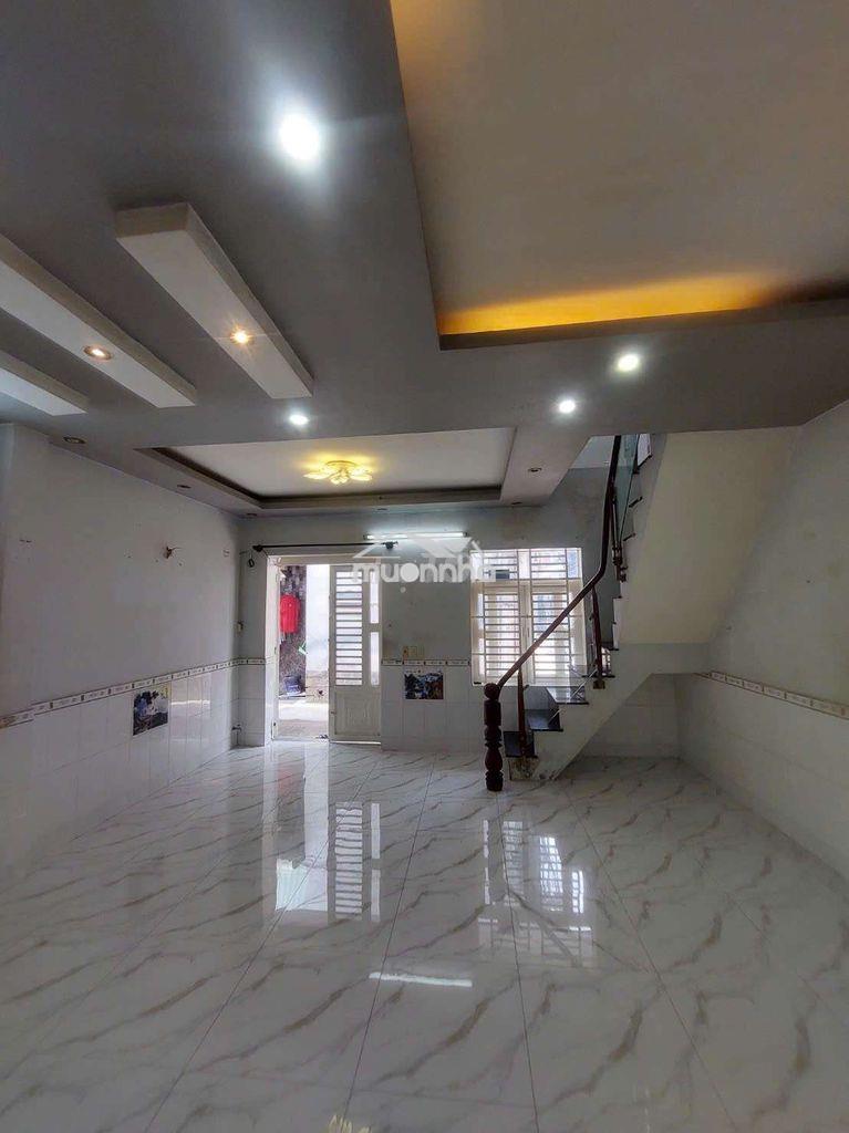 Cho thuê nhà đường phạm hùng c4 dt.5m5×8m } 1 lầu 2 phòng 2 toilet. - Ảnh 3
