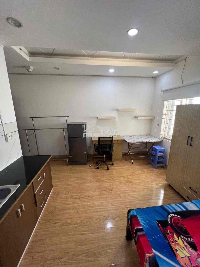 Phòng lầu 1 khu dân cư trung sơn 35 m2. đầy đủ nội thất