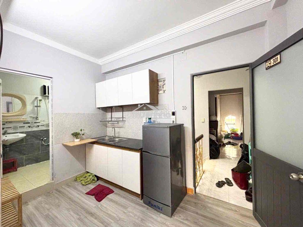Căn 1 phòng ngủ bếp riêng cửa sổ trời 50m2 mgay công trường dân chủ - Ảnh 2