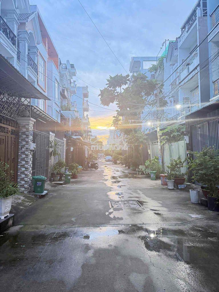 Nhà 3 lầu sân thượng 4pn hẻm 8m ngay chợ minh phát - Ảnh 2