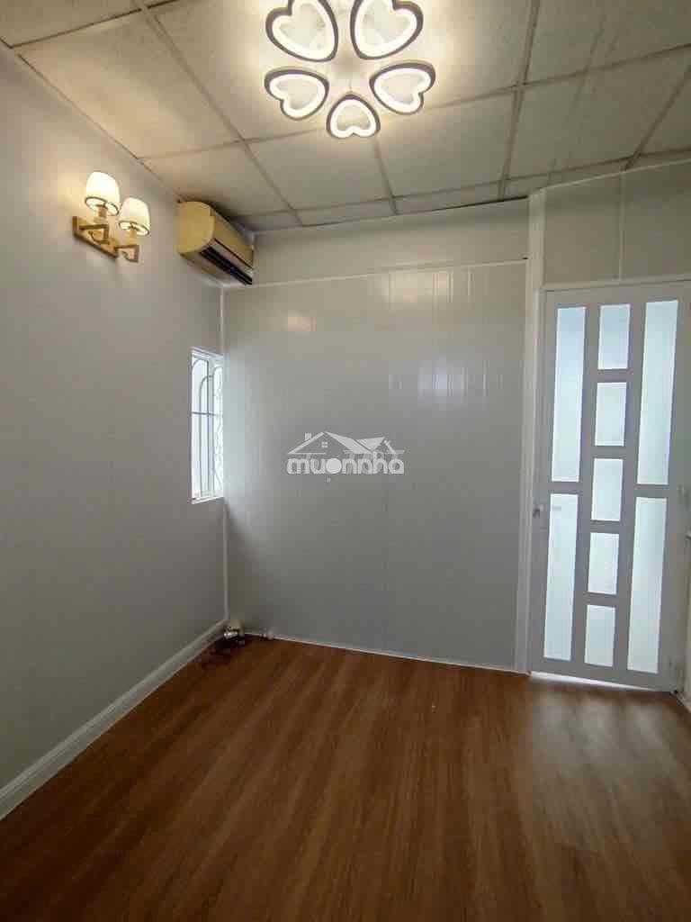 Cho thuê nhà 2 tầng cô giang - phú nhuận - 2pn - 10tr - Ảnh 1