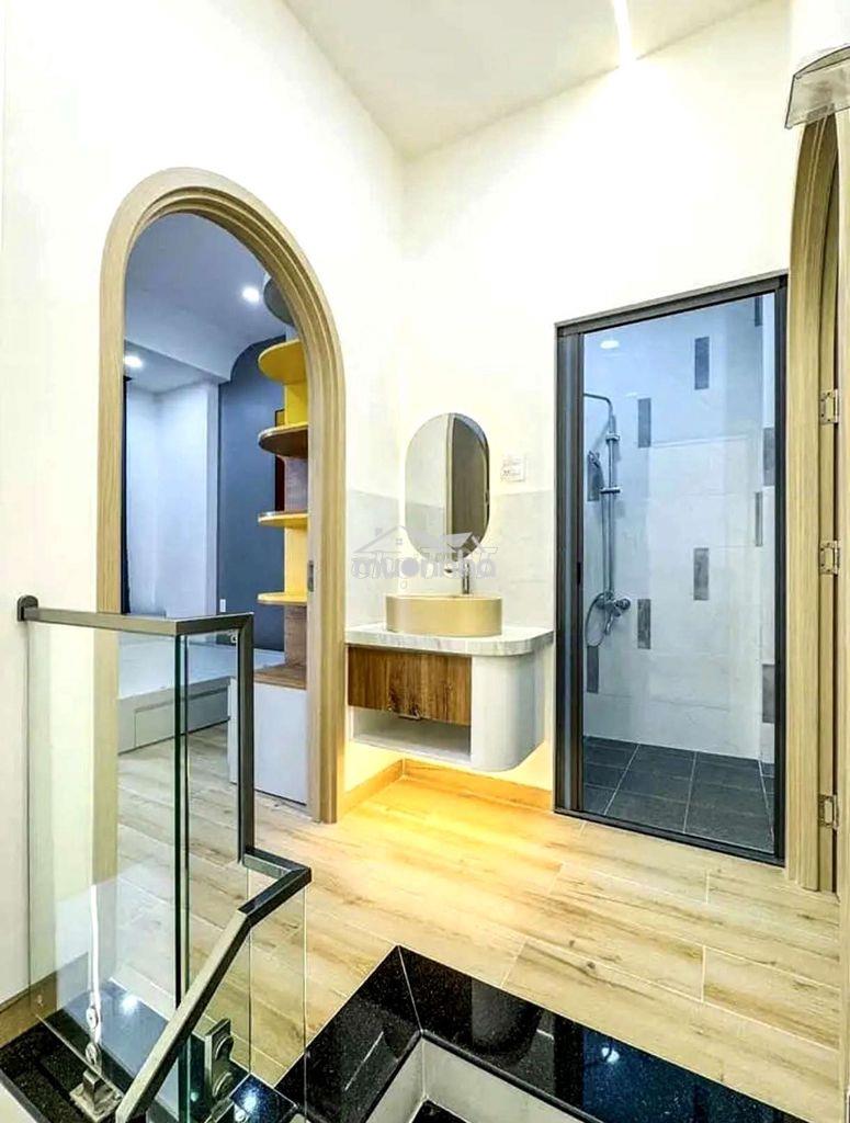 Nhà khu tên lửa, 5 phòng ngủ, diện tích 68m², hẻm xe hơi 8m - Ảnh 3