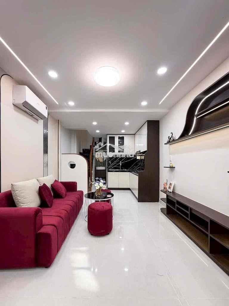 Nhà 3 lầu nguyễn duy dương , 3.7 x 8.5m chỉ 4.49 tỷ còn bớt