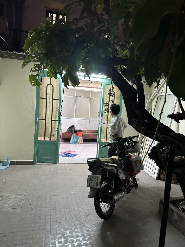 Cho thuê nhà nguyên căn giáp quận 1