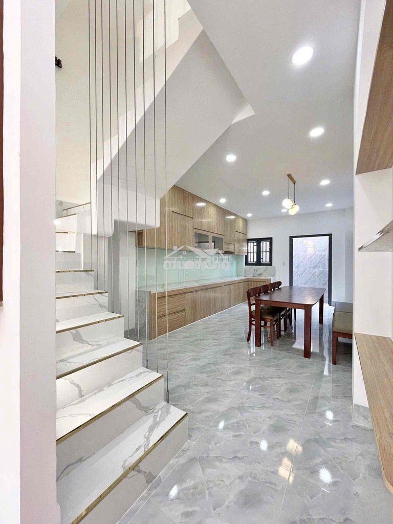 Chính chủ cho thuê nhà mới đỗ thừa luông 4x18m, đúc 3 lầu 4pn 5wc mới - Ảnh 1