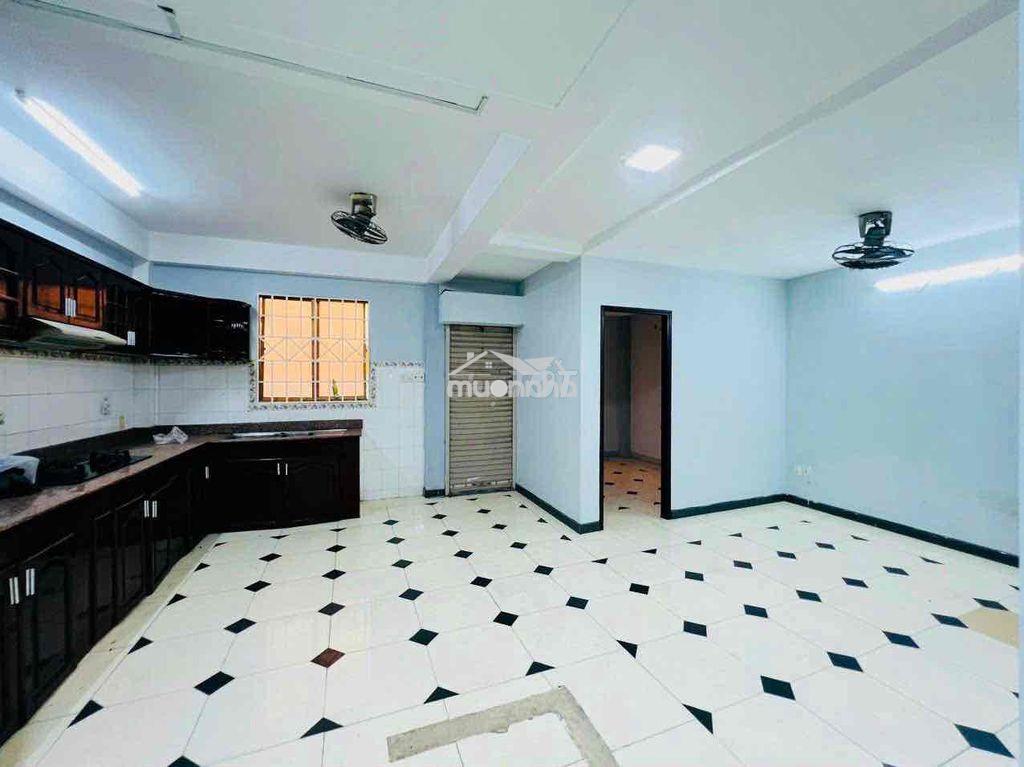 Hẻm 3 gác vườn lài 8x20m 2 lầu 20tr - Ảnh 3