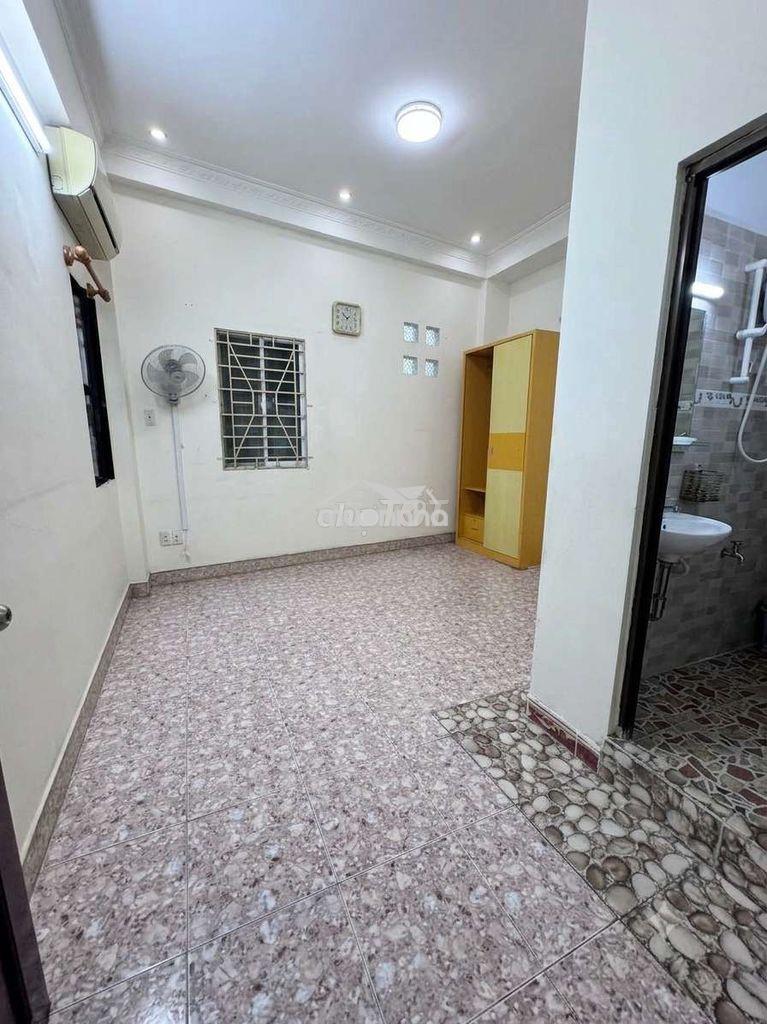 21tr- 50m2- 4pn-4wc- tại thích quảng đức - phú nhuận 