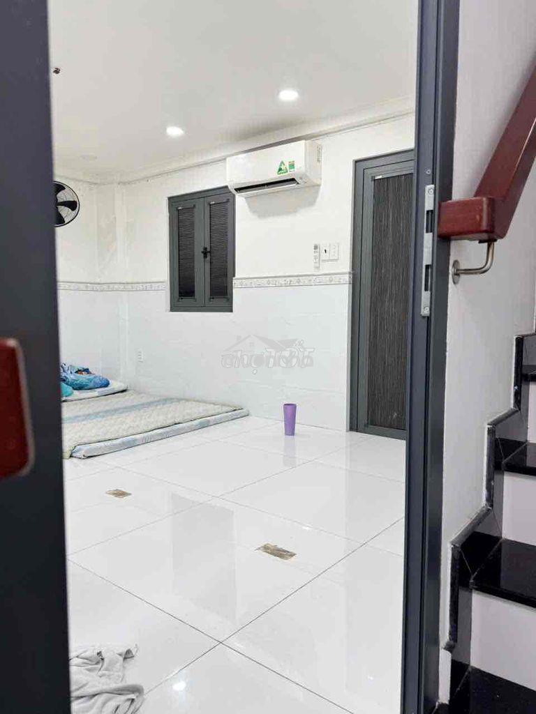 Nhà nguyên căn. 3 tầng lầu. video và hình thật 100%. - Ảnh 3