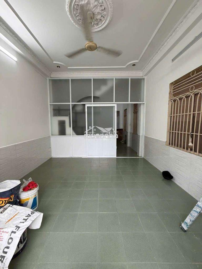 Cho thuê nhà mặt tiền đường số 8 