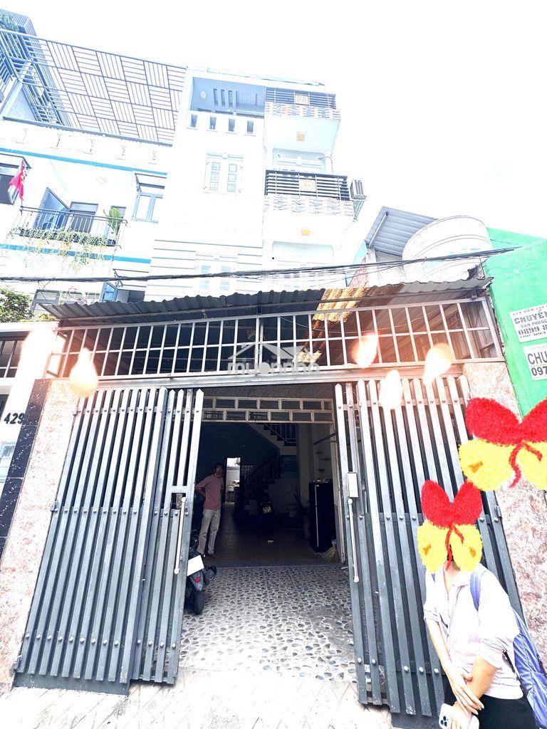 Cho thuê nhà nguyên nhà đầu hẻm xe hơi, sau lưng coop food