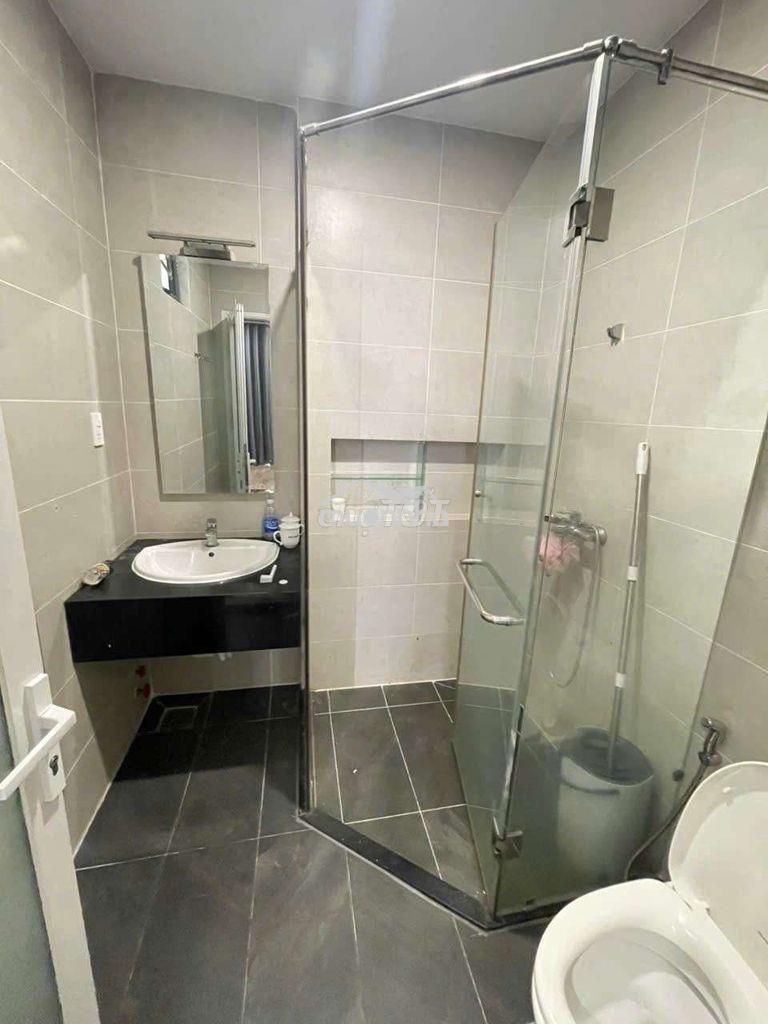 Nhà nguyên căn 2 lầu hxh huỳnh tấn phát - Ảnh 3