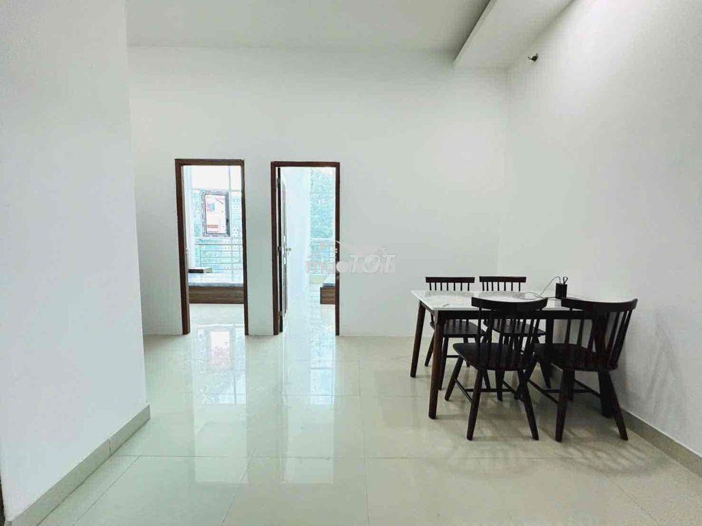 Cho thuê căn hộ 2pn1wc cửa sổ thang máy full nt ngay hùng vương quận 5 - Ảnh 2