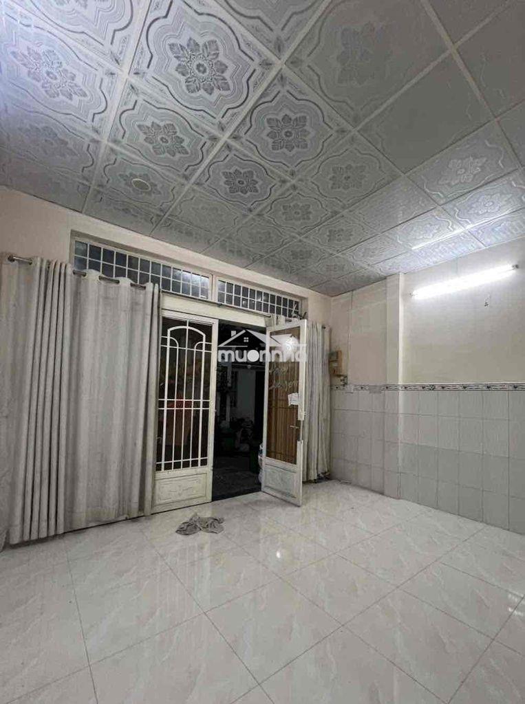 Nhà cấp 4 gác lửng đường 8 gần cây xăng lã xuân oai 2pn 2wc 7tr/th - Ảnh 2