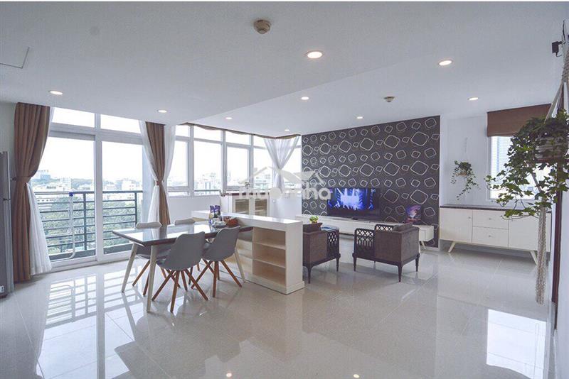 Bán căn hộ chung cư bàu cát 2, 97m2, 3pn, 2wc, 4.95 tỷ, sổ hồng riêng.