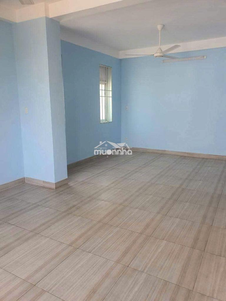 Phòng 50m2,phù hợp gia đình nhỏ, trang bị, máy giặc,ban công rất rộng - Ảnh 2