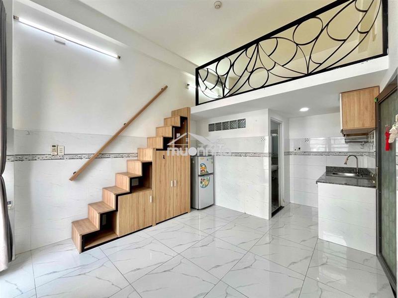 Căn hộ duplex ban công full nội thất mới tinh đối diện etown cộng hoà