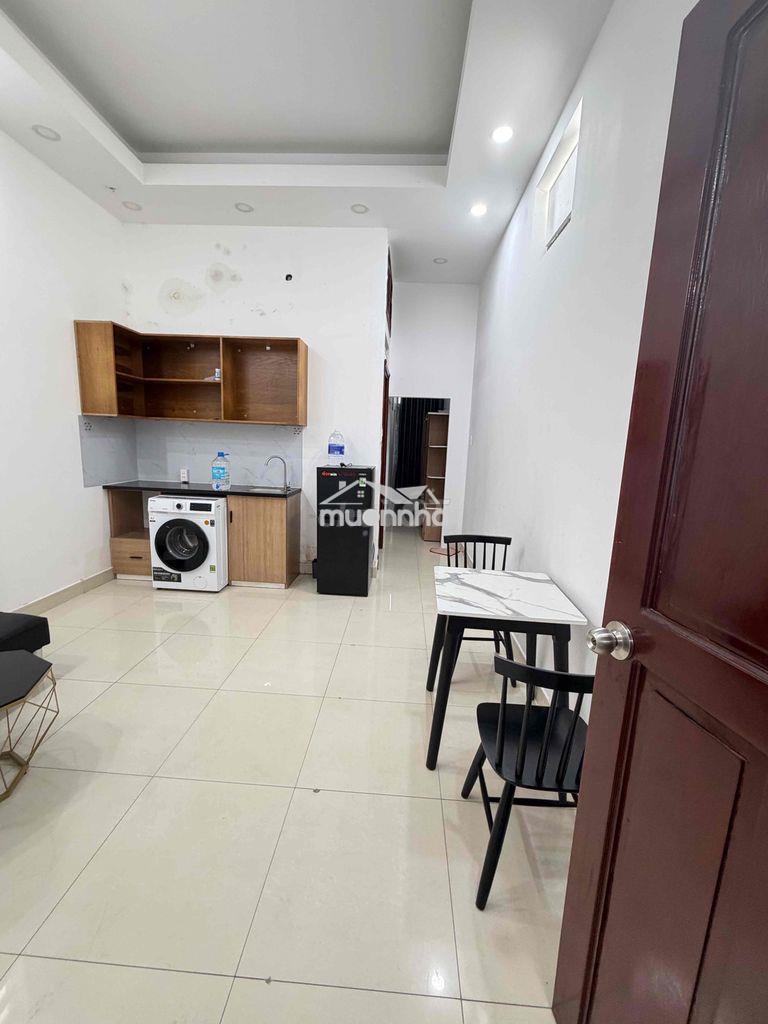 Cho thuê căn hộ dịch vụ 2pn ai cần lh ***