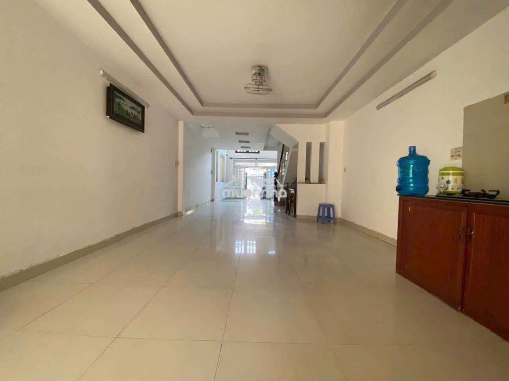 Cần cho thuê nhà pđht  gần chợ cầu. dt 4 x20.1 trệt 1 lửng 5pn 4ws  - Ảnh 3