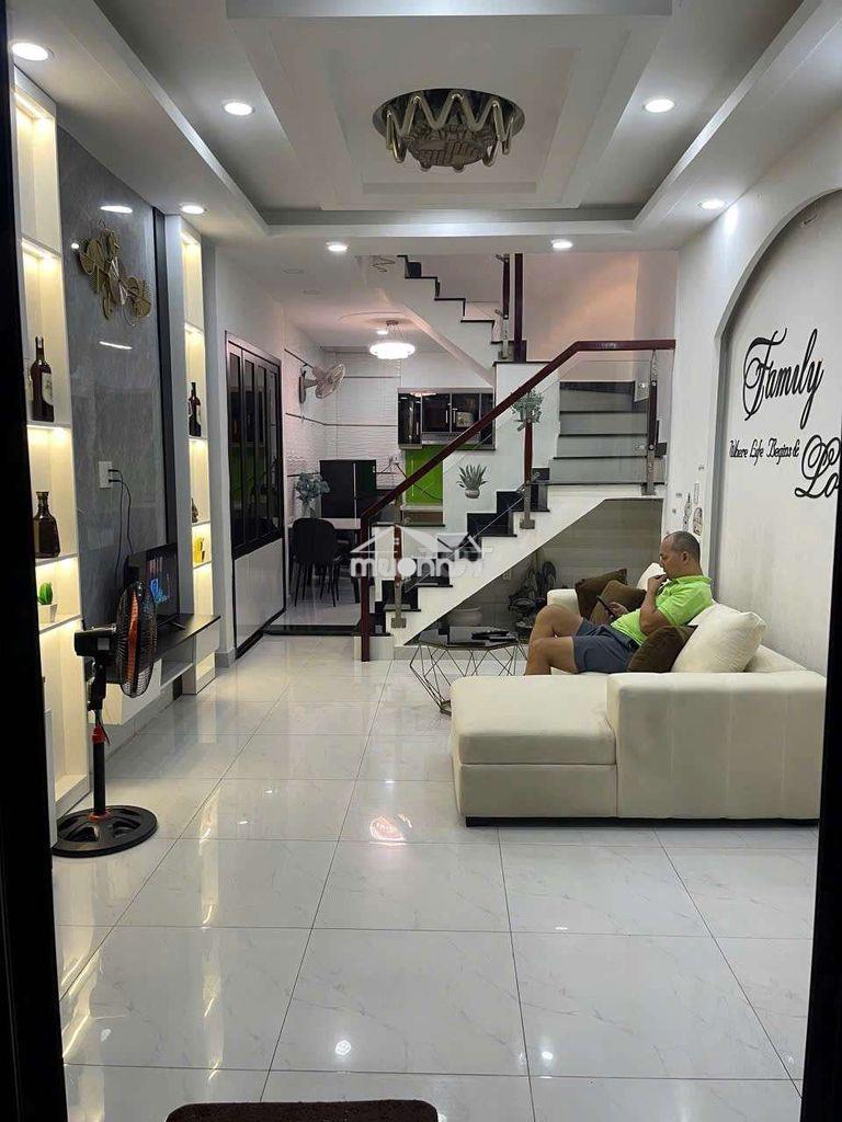 Nhà mới sạch sẽ full nội thất 