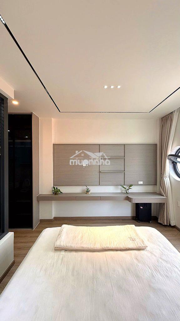 Nhà hẻm xe hơi 5 phòng kế bên quận 1 - Ảnh 2