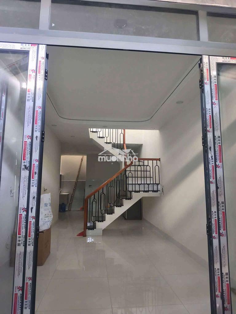 Nhà 2 tầng mới đẹp, 2pn 2wc, hbchanh,thủ đức