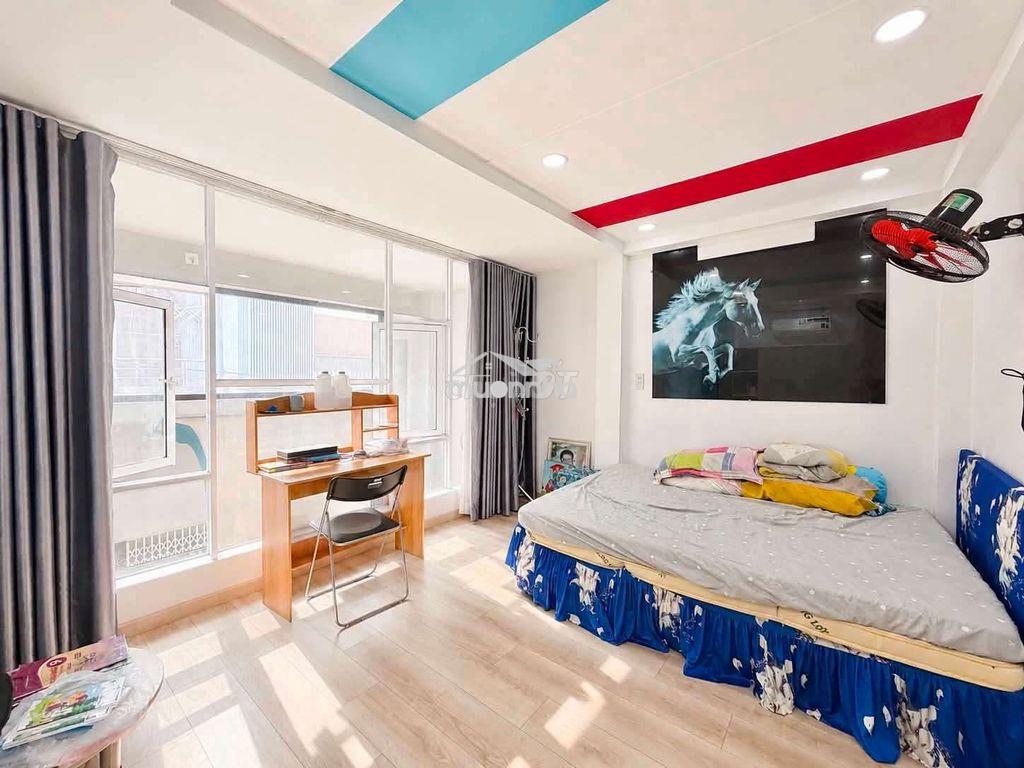 Nhà 2 mặt hẻm xe hơi vào được - chỉ nhỉnh 10t - Ảnh 4