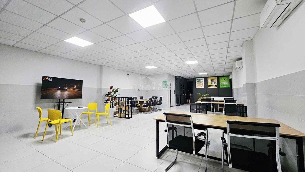 Văn phòng tầng 2 vạn phúc city 7x16m sàn, full nội thất văn phòng - Ảnh 4