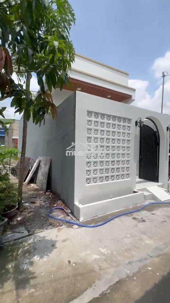 Cho thuê nhà mới 100% dt 4×22 có 2pn. hẻ xe hơi, khu vực an ninh