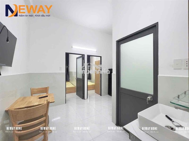 Căn hộ 2pn full nội thất có cửa sổ thoáng gần cầu chữ y kế quận 1
